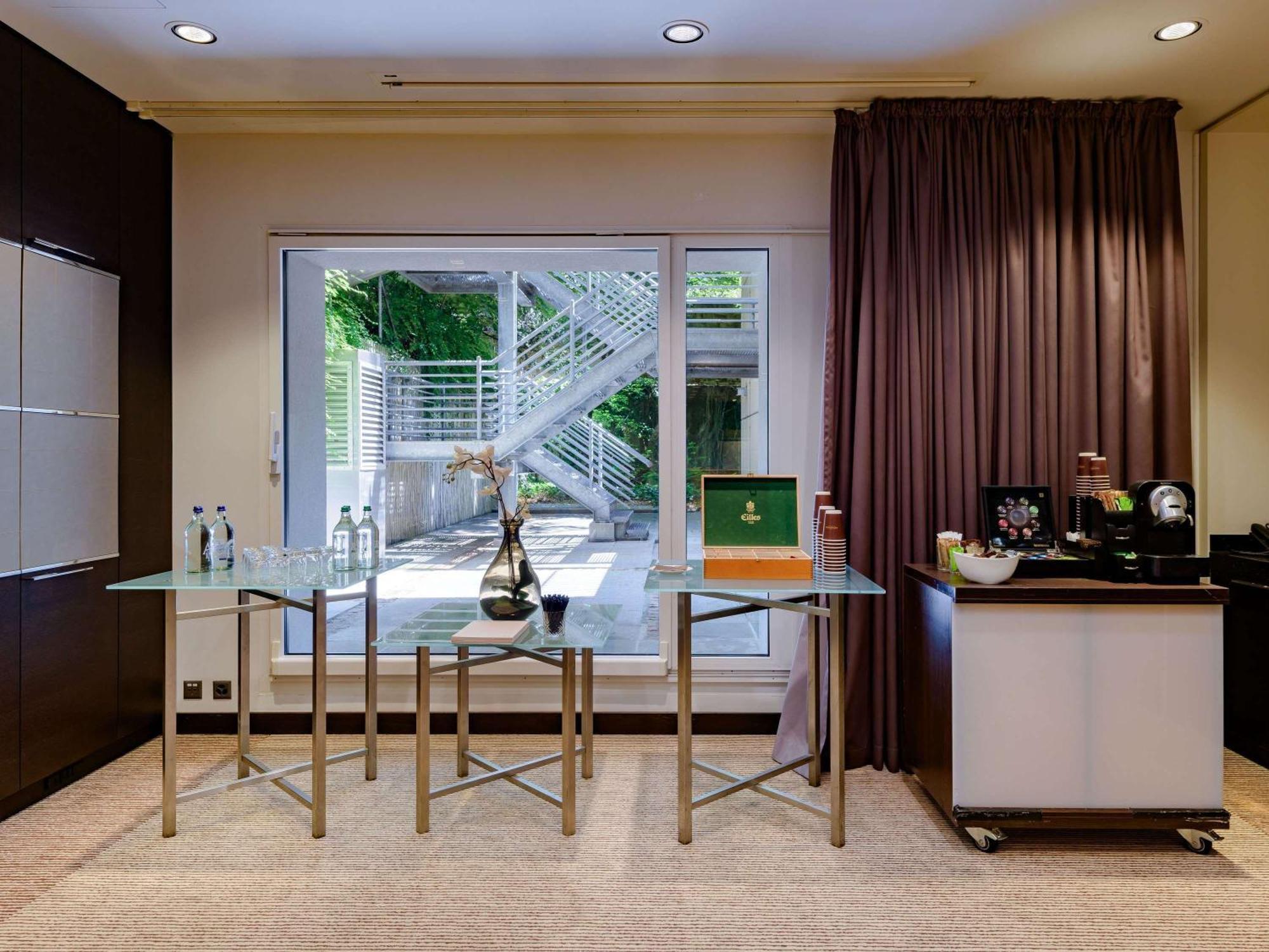 Moevenpick Hotel Losanna Esterno foto