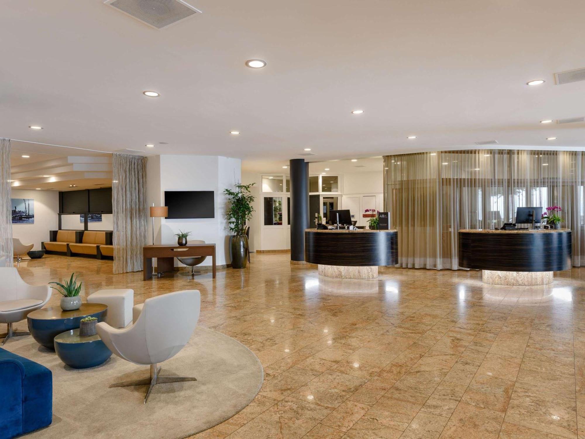 Moevenpick Hotel Losanna Esterno foto